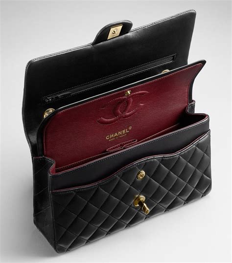 chanel medium classic flap price.